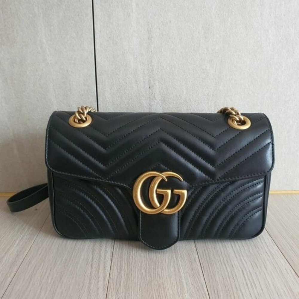 Gucci GG Marmont quilted black leather shoulder bag